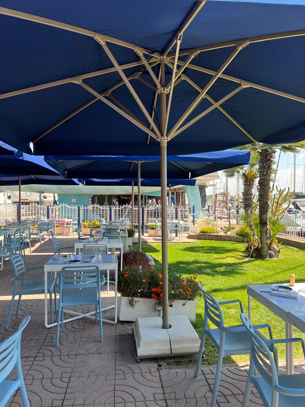 Progetto Outdoor per i Ristoranti Quarantunododici e Il Tino